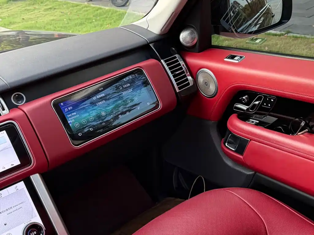 Land Rover Range Rover — миниатюра 6