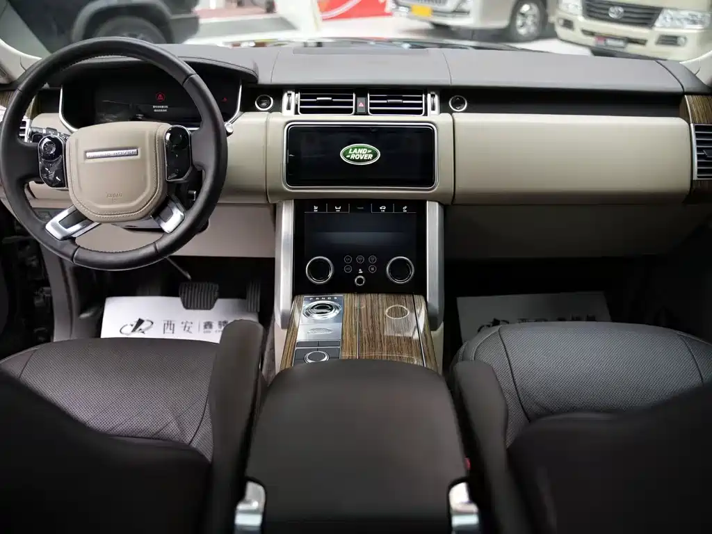 LAND ROVER RANGE ROVER