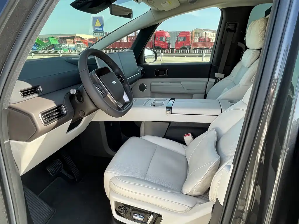 Li Auto Li MEGA — миниатюра 36