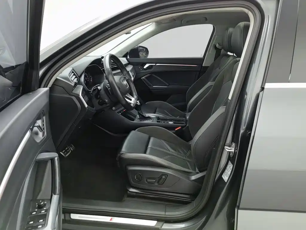 Audi Q3 Sportback — миниатюра 10
