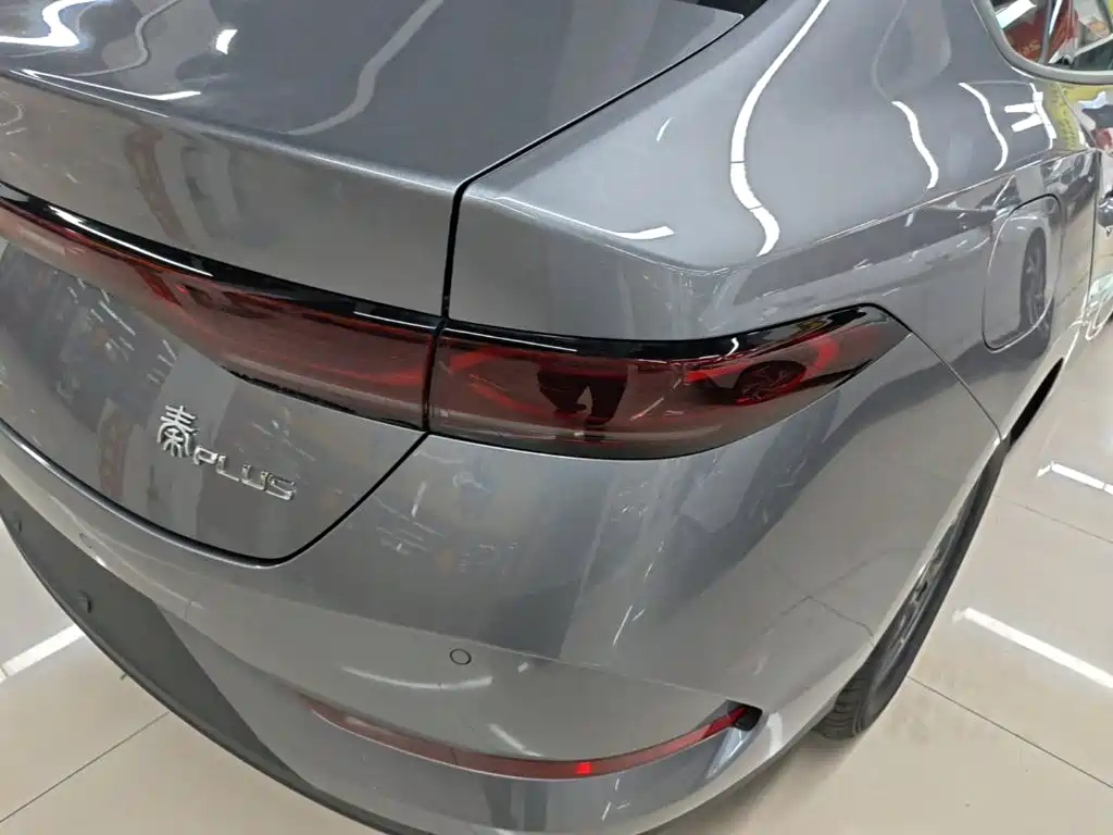 Заказать BYD Qin PLUS 2026 года за 1 795 067 ₽  из Китая