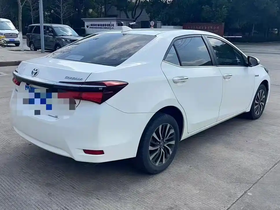 Toyota Corolla — миниатюра 6