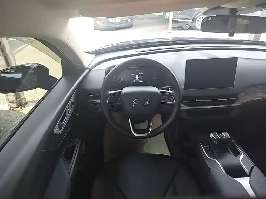 Hongqi Hongqi E-QM5 — миниатюра 11