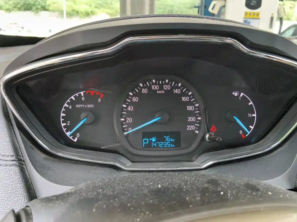 Ford Escort — миниатюра 7