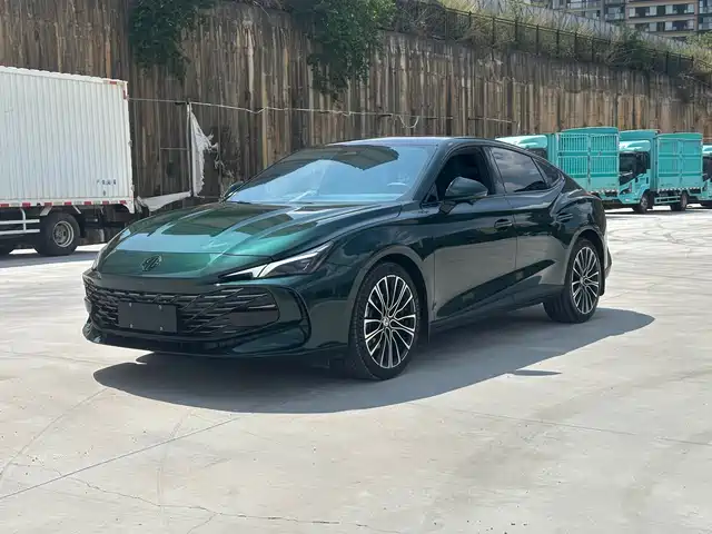 2023 MG MG7