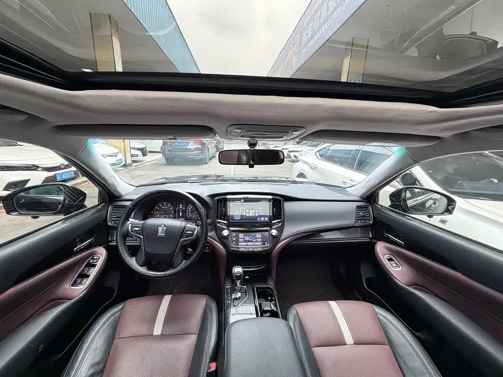 Toyota Crown 2017 2.0T Sport