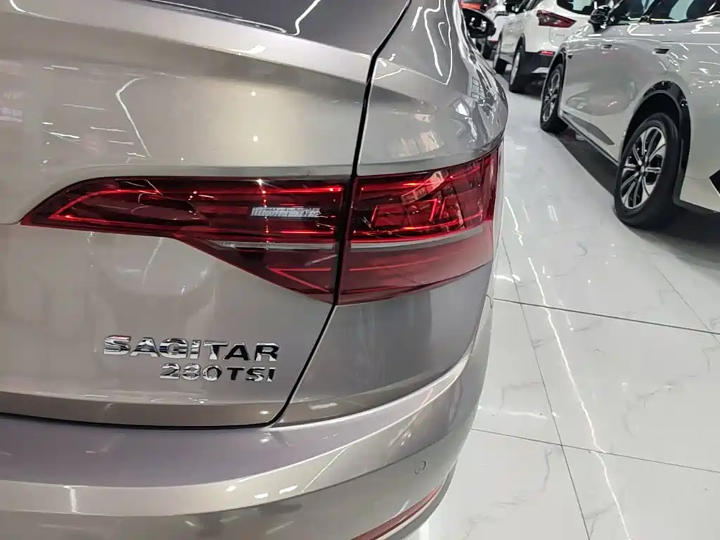 Volkswagen Sagitar — миниатюра 8