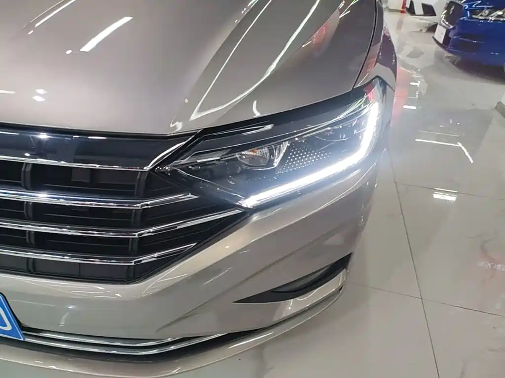 Volkswagen Sagitar — миниатюра 24