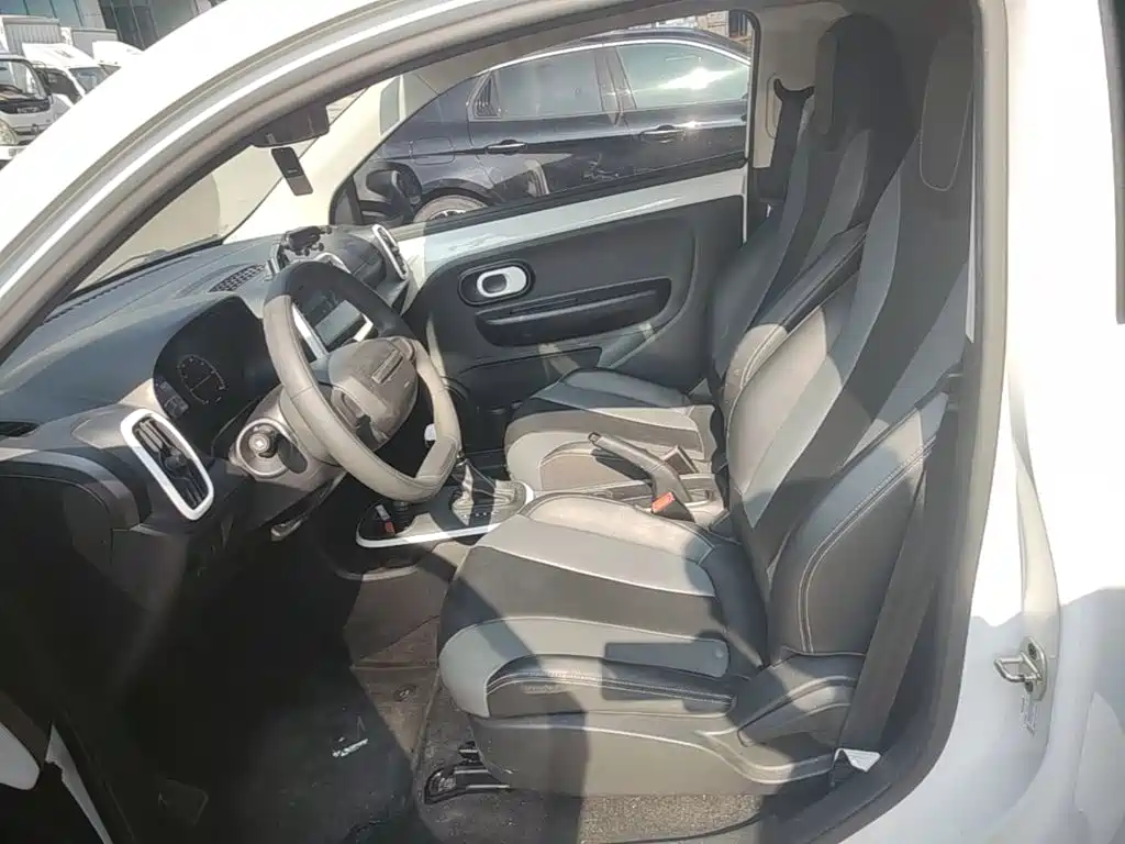 Roewe Clever — миниатюра 15