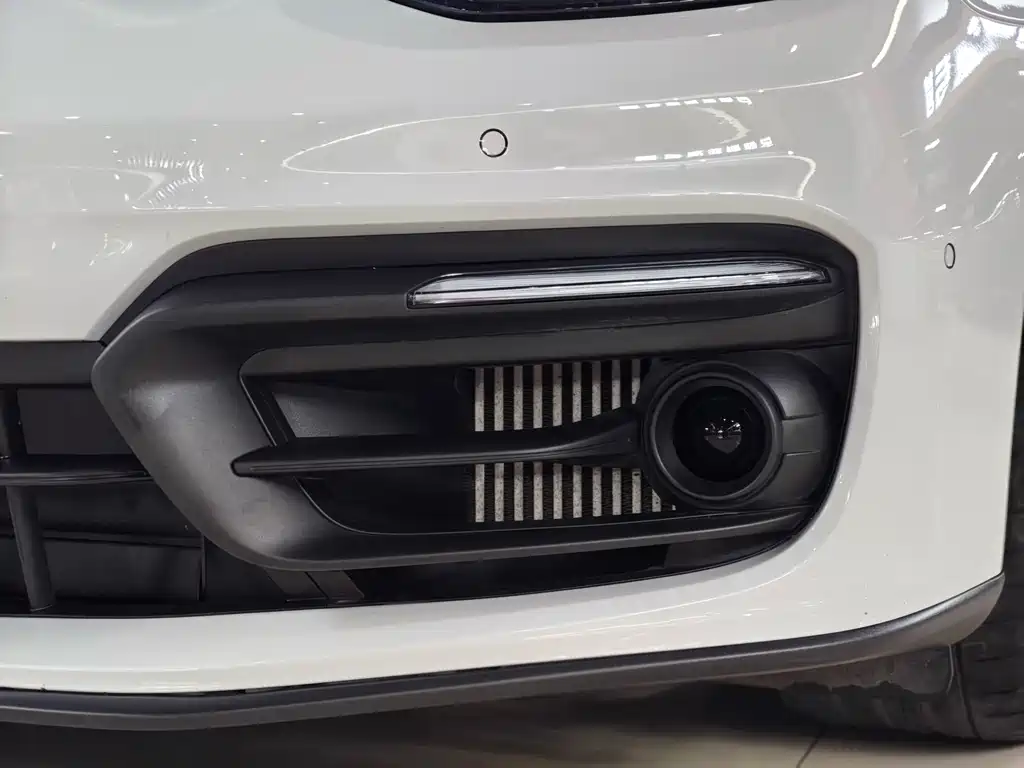 Porsche Panamera — миниатюра 4