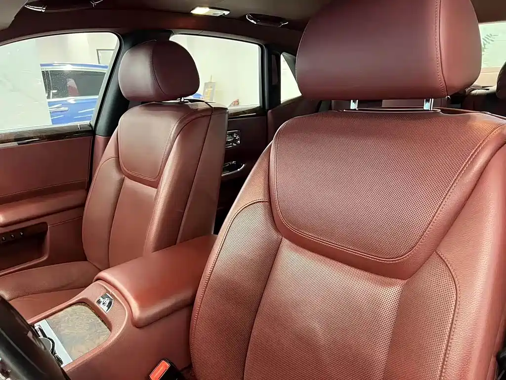 Rolls-Royce Ghost 2015 Series II Standard