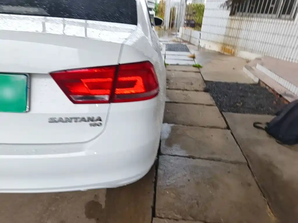 Volkswagen Santana — миниатюра 8