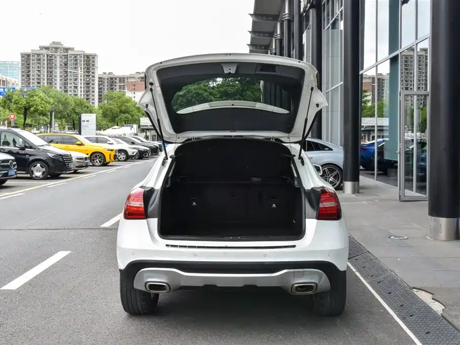Mercedes-Benz GLA — миниатюра 20