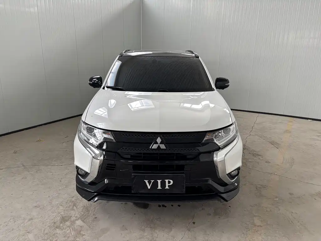 Mitsubishi Outlander 2021 2.0L 5 мест