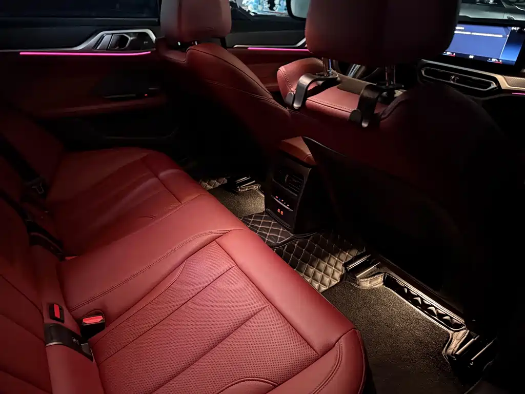 BMW 4 Series — миниатюра 17