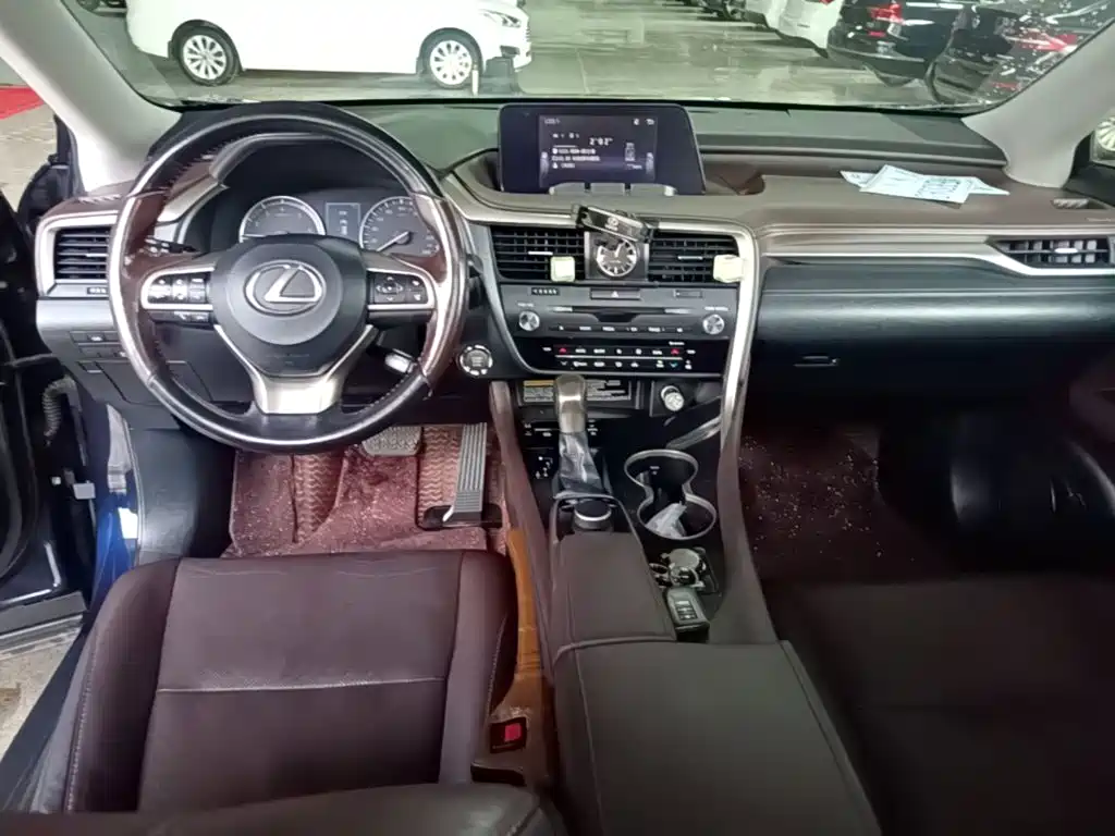 Lexus RX — миниатюра 10