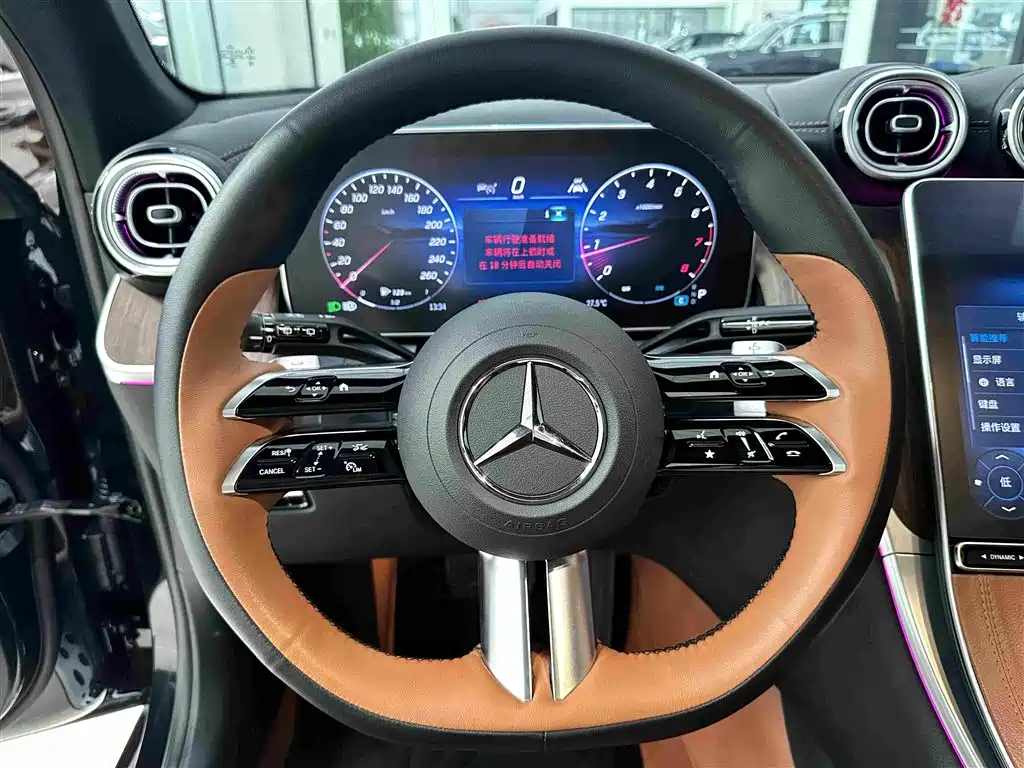 Mercedes-Benz GLC — миниатюра 8