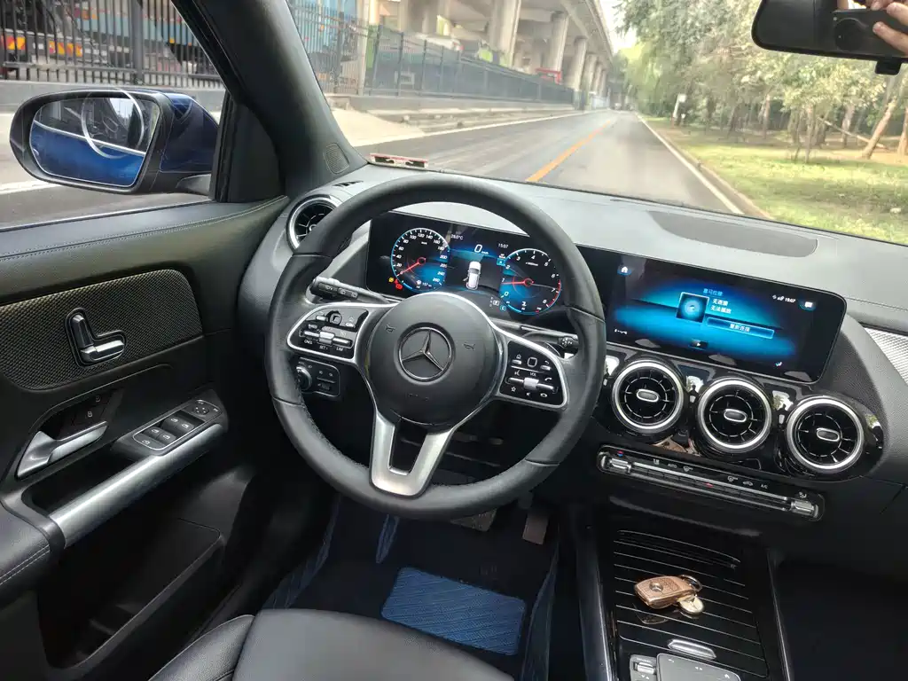 Mercedes-Benz GLA — миниатюра 5