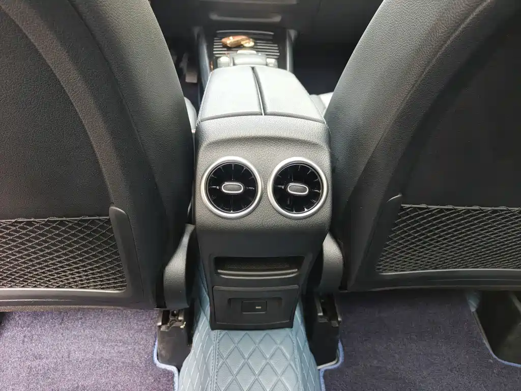 Mercedes-Benz GLA — миниатюра 10