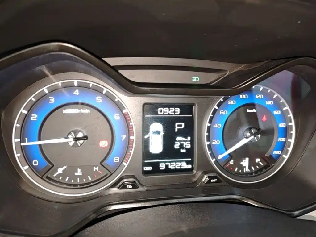 Geely Vision X3 — миниатюра 12