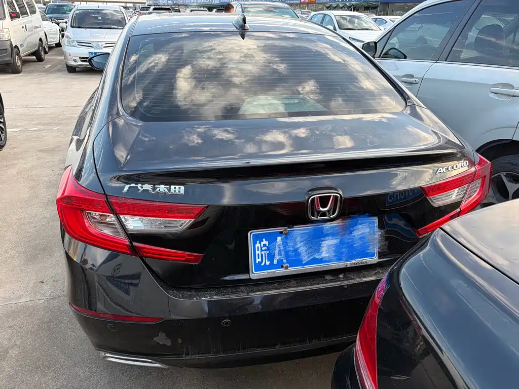 Honda Accord — миниатюра 6