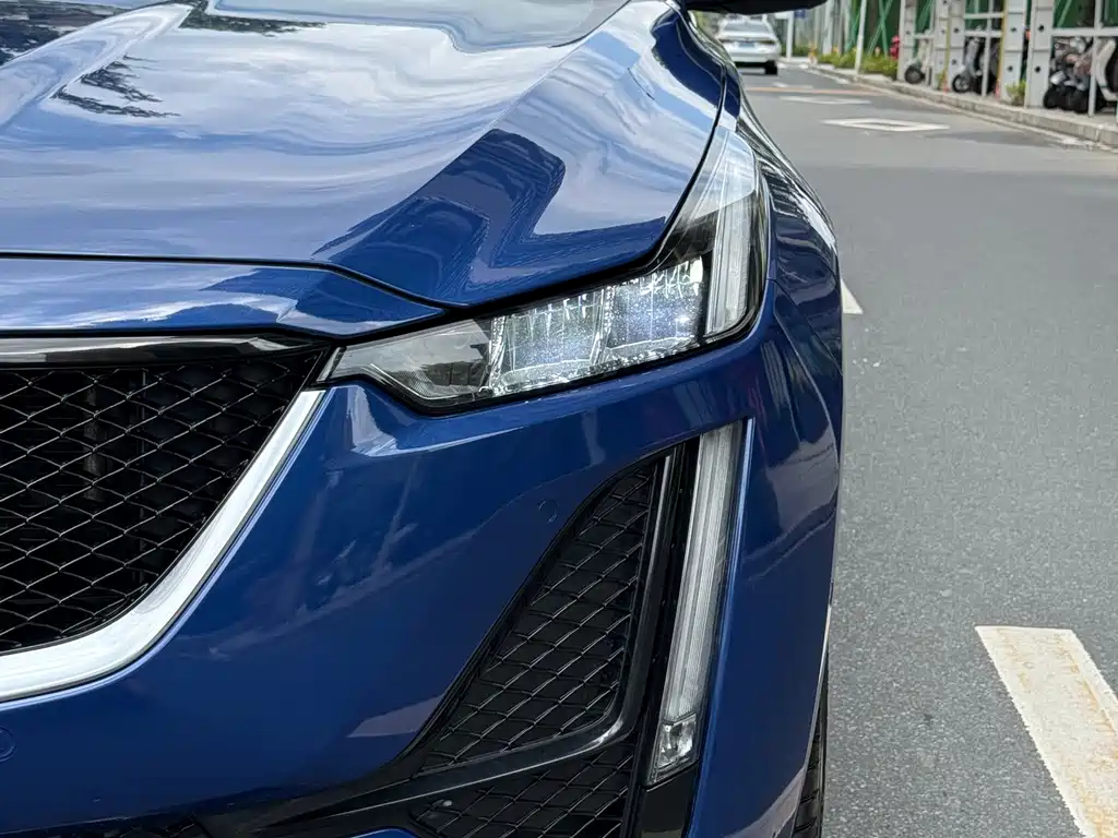 Cadillac CT5 — миниатюра 12