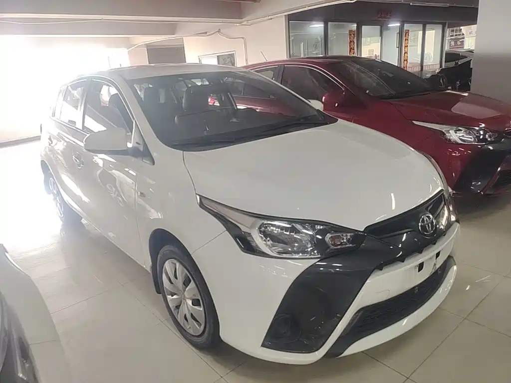Toyota Yaris L — миниатюра 4