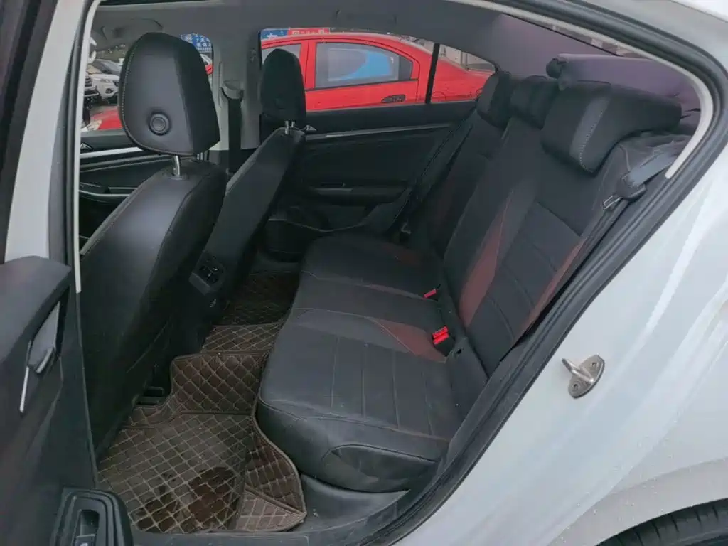 Volkswagen Bora — миниатюра 17