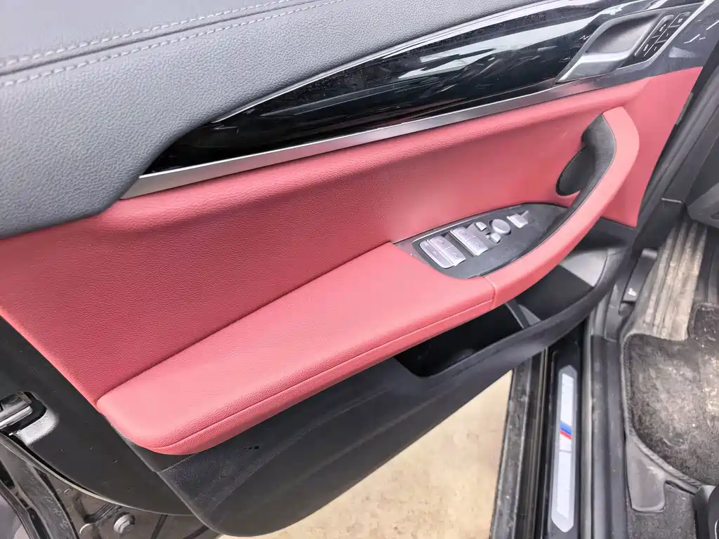 BMW iX3 — миниатюра 11