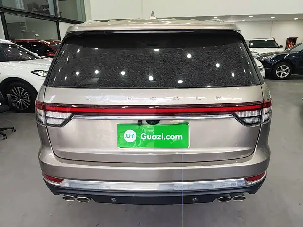 Lincoln Aviator (Import) — миниатюра 6