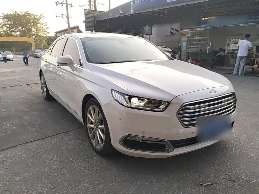 Ford Taurus — миниатюра 4
