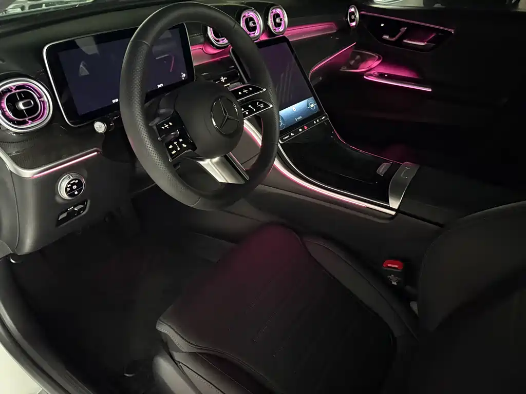 Mercedes-Benz C-Class — миниатюра 6