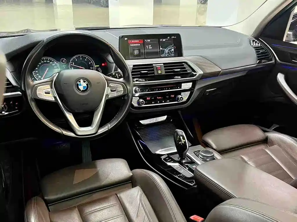 BMW X3 — миниатюра 7