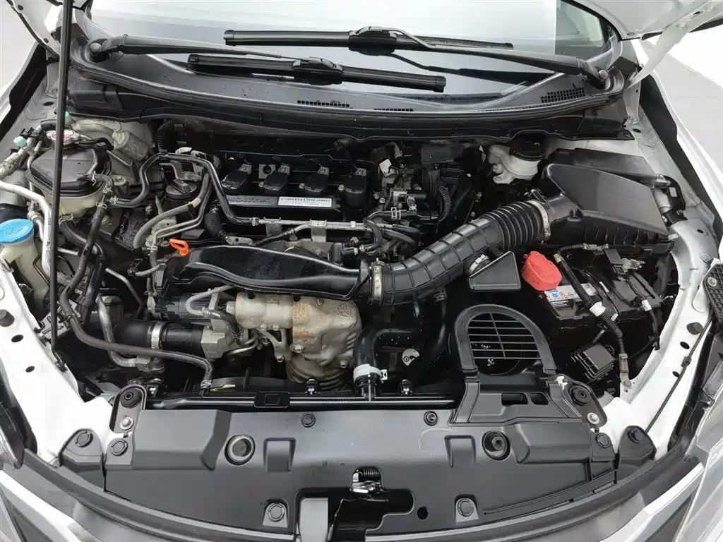 Honda Jade 2017 210TURBO CVT Luxury 5 мест
