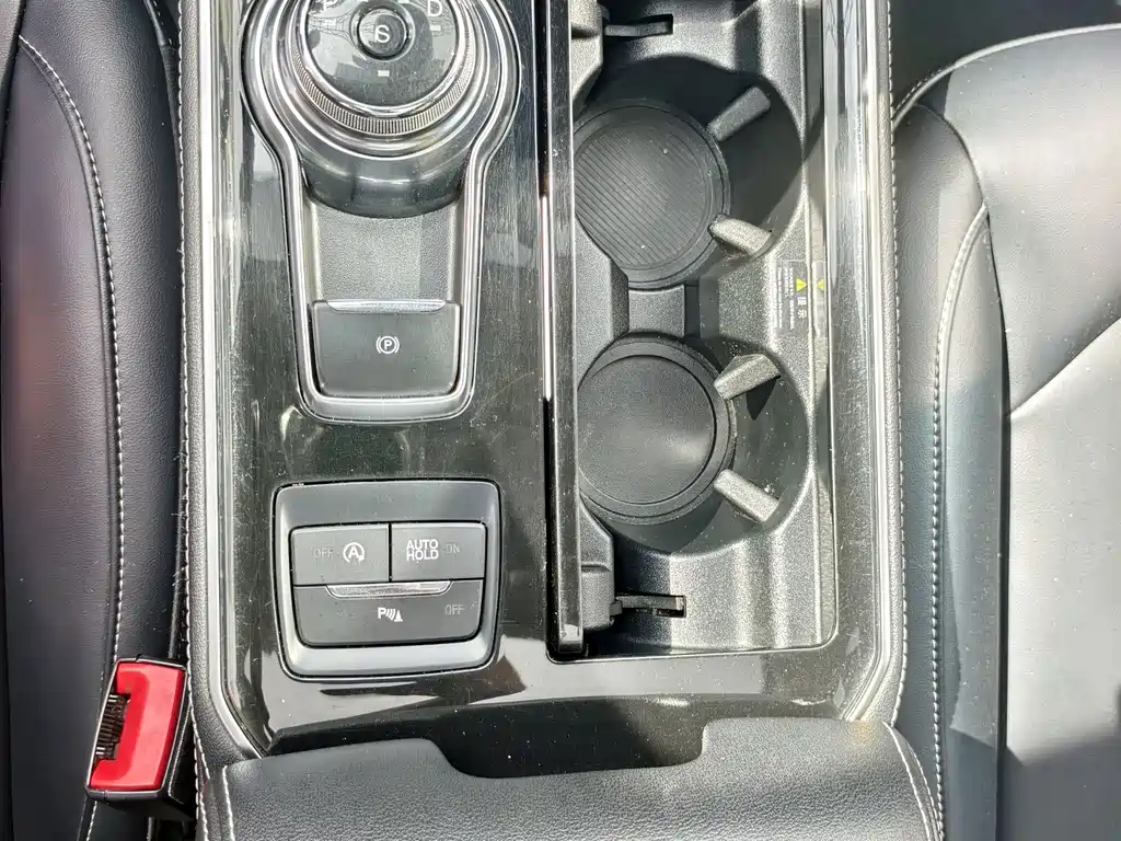 Ford Edge — миниатюра 14