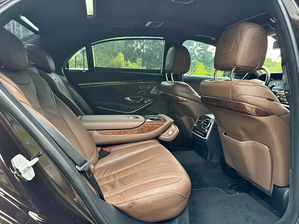 Mercedes-Benz S-Class — миниатюра 8