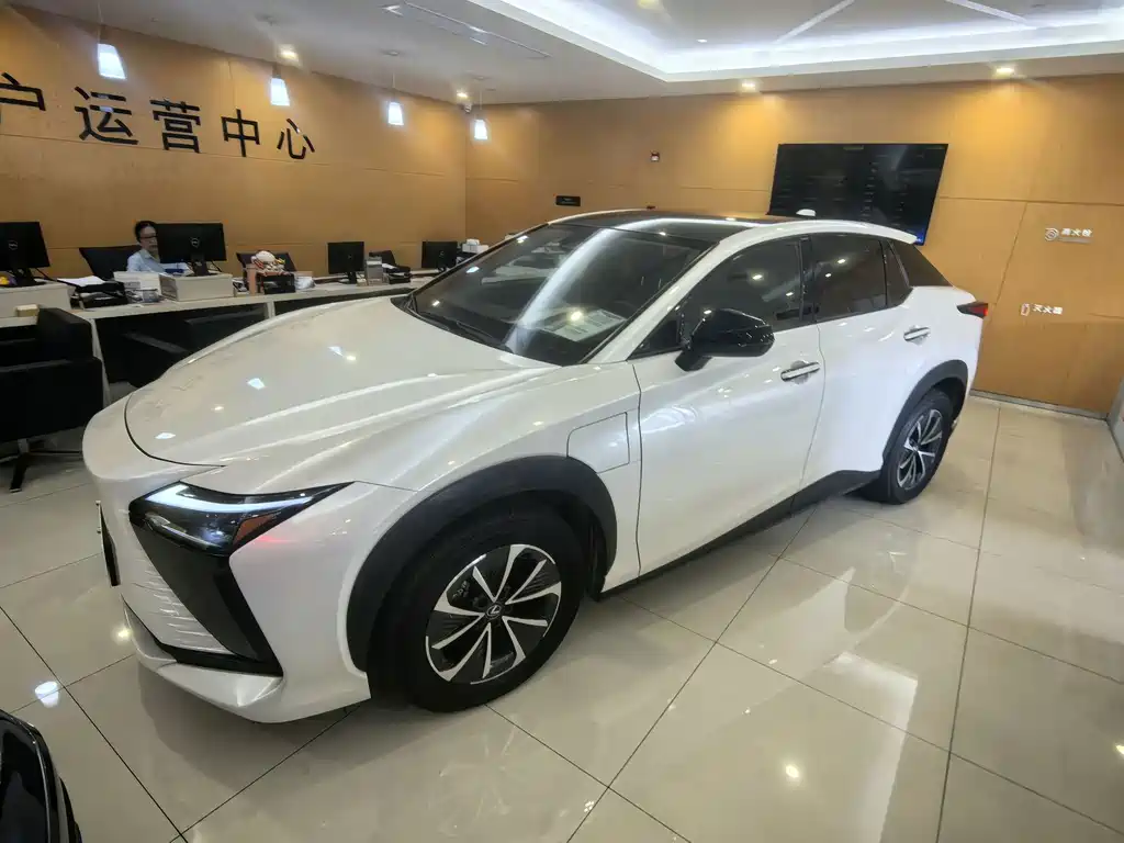 Lexus RZ — миниатюра 3