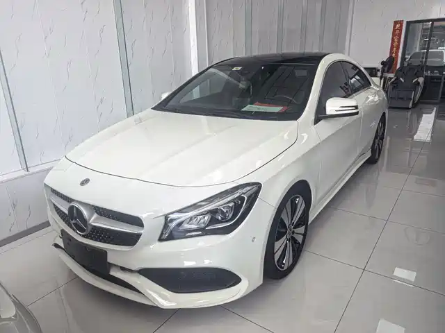 Mercedes-Benz CLA
