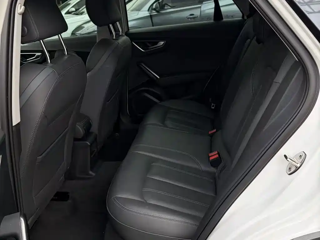 Audi Q2L — миниатюра 8