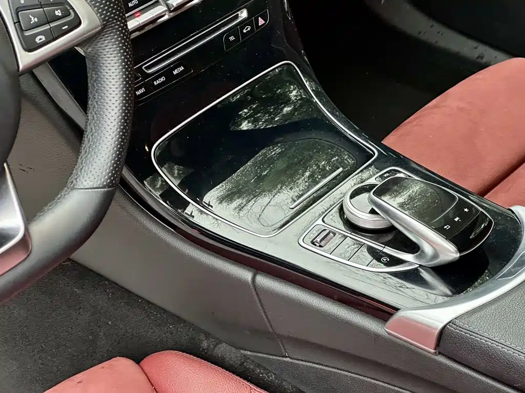 Mercedes-Benz C-Class — миниатюра 8