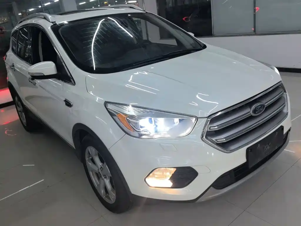 Ford Kuga — миниатюра 4