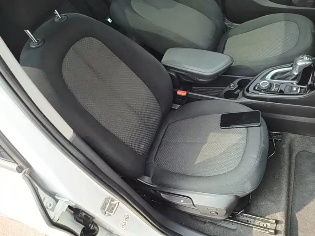 BMW 2 Series Active Tourer — миниатюра 25