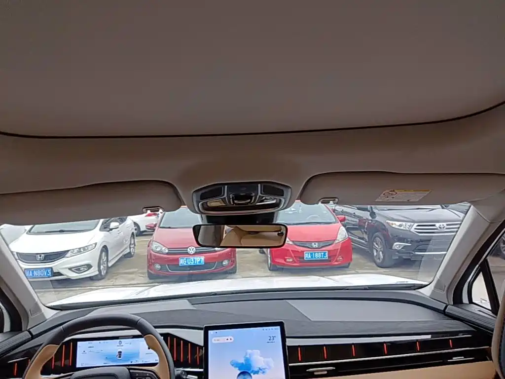 Geely Boyue L — миниатюра 18