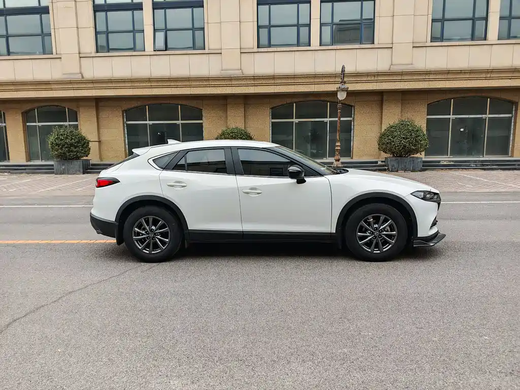 MAZDA CX 4
