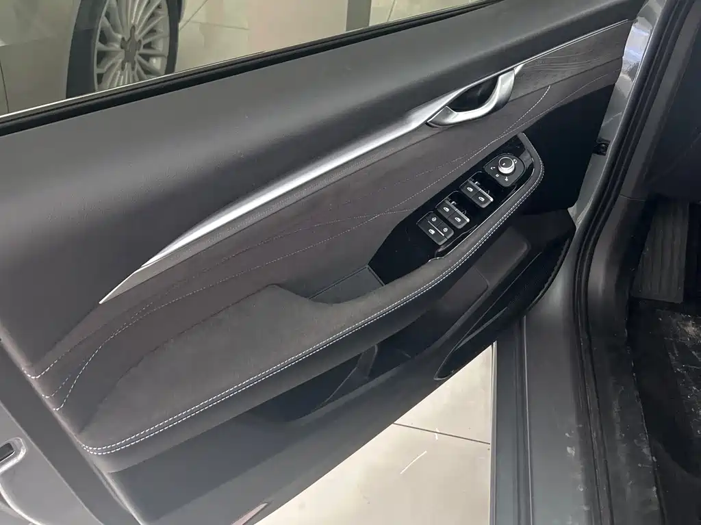 Geely Preface 2025 2.0TD