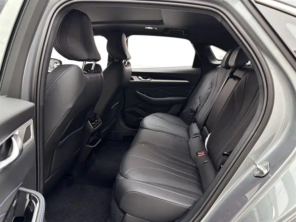 Geely Preface 2026 1.5TD