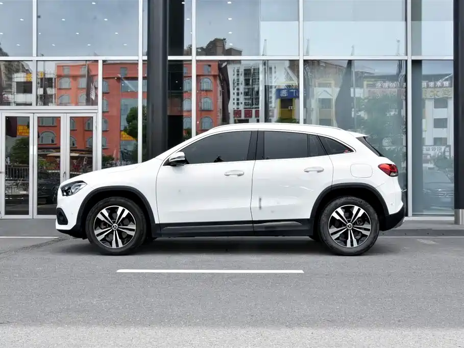 Mercedes-Benz GLA — миниатюра 3