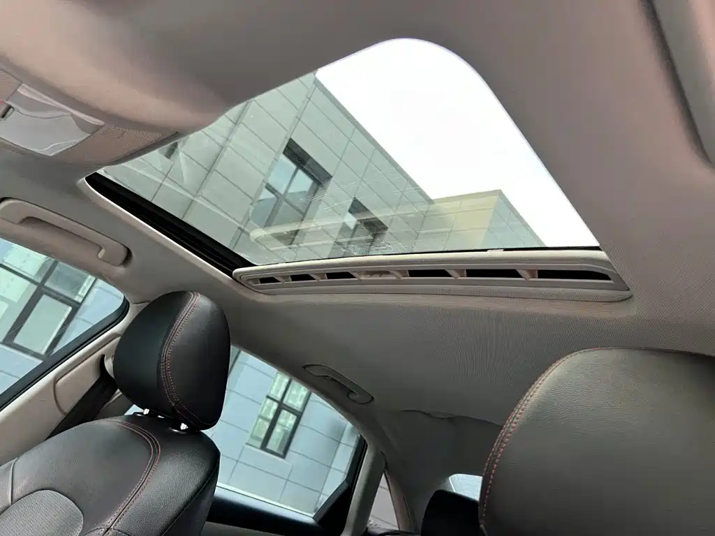 Audi A4L — миниатюра 14