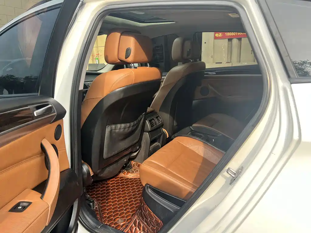 BMW X6 — миниатюра 13