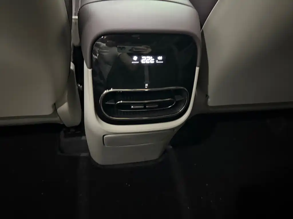 Leapmotor Leapmotor C11 — миниатюра 12